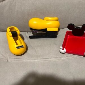 Disney Mickey Mouse Office Desk Set–Stapler,Tape Dispenser,& Post-it Tray